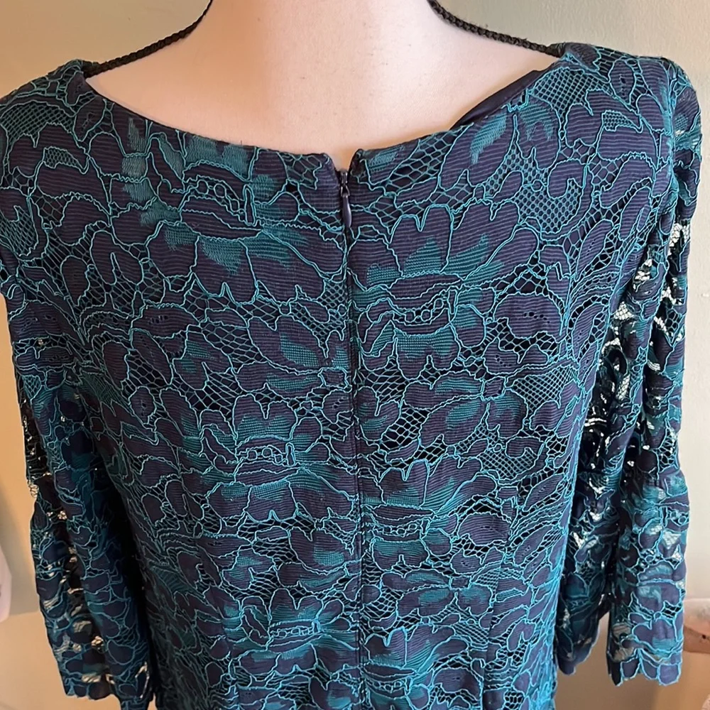 Green Lace Shift Dress with Scalloped Hem